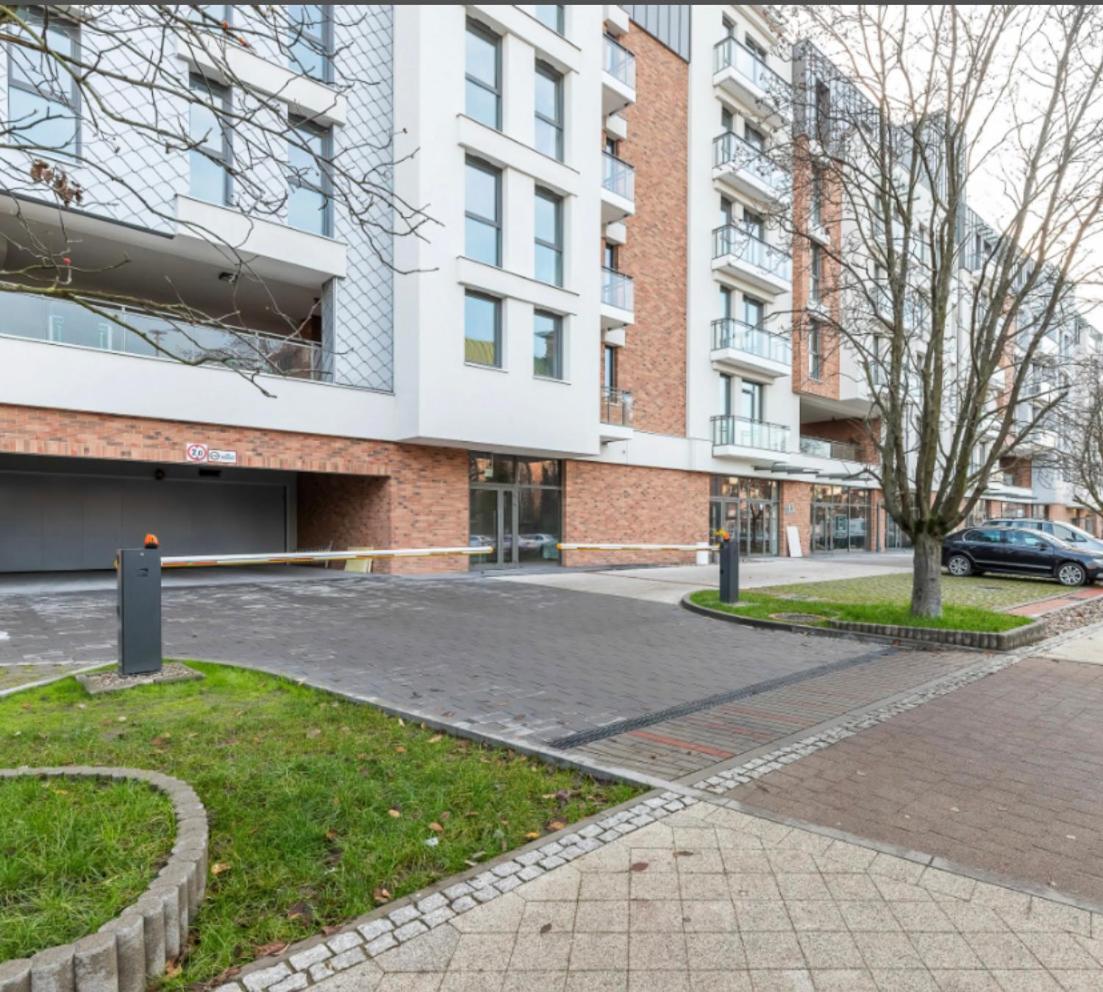 Green Apartment Gdansk Z Garazem Exterior photo